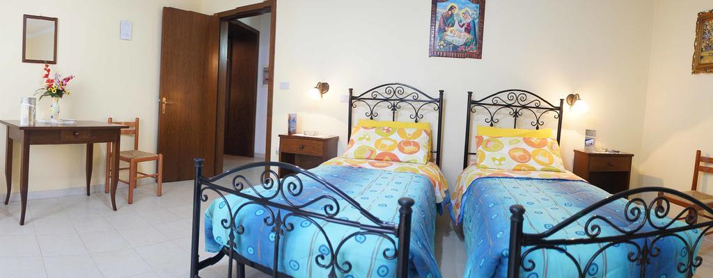 Albergo Vittoria Taviano  Zewnętrze zdjęcie