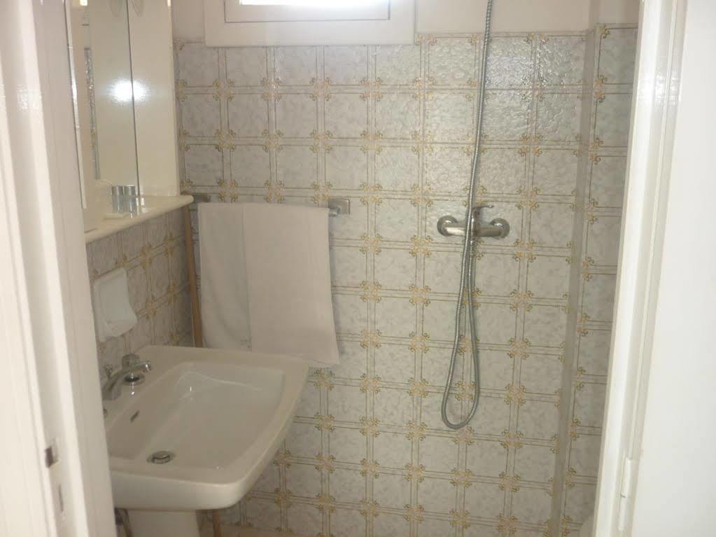 Albergo Vittoria Taviano  Zewnętrze zdjęcie